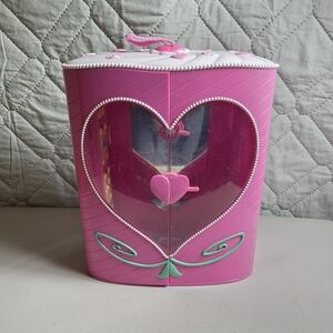 Cutie Pops Doll Wardrobe
Great condition